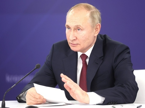 Пенсии вырастут на 17 процентов: Путин подписал новый указ об индексации