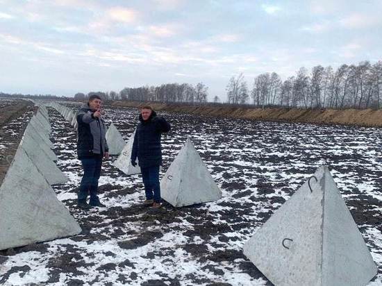 Глава Курской области Старовойт проверил ход строительства засечной черты на границе