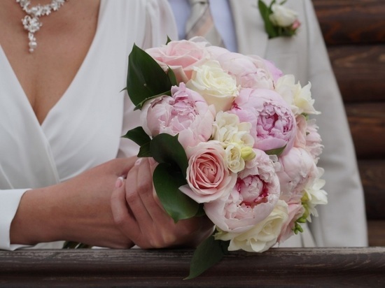 Калужанам для свадеб предложили сразу 19 красивых дат в 2023 году