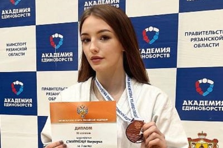 Сотрудница костромского УФСИН завоевала бронзу на Чемпионат России по рукопашному бою