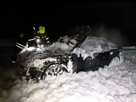 Машина загорелась на трассе в Солнечногорском горокруге
