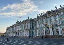 На новогодних шкотных каникулах «Государственный Эрмитаж» будет работать до 20:00, передает телеканал «Санкт-Петербург».