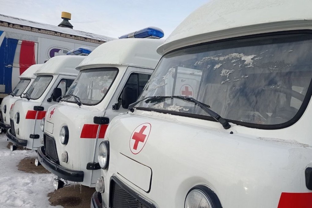 Костромская служба «Скорой помощи» получила 12 новых машин на базе «ГАЗ» и «УАЗ»