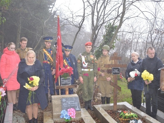 В День Неизвестного солдата в Ялте на одного известного героя стало больше