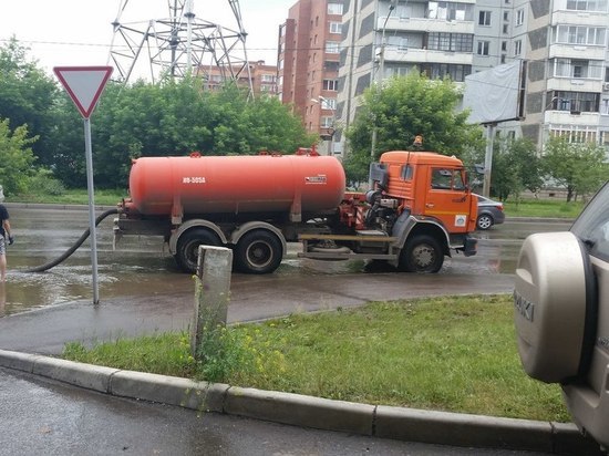 Проблемы в сфере регулирования жидких бытовых отходов рассмотрели депутаты заксобрания Новосибирской области