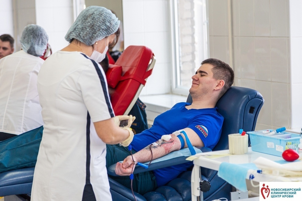 Донор крови новосибирск. Сдача крови. Донорство крови. Центр крови Новосибирск.