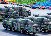 Китайская Народная Республика (КНР) могла превзойти Соединенные Штаты по количеству ядерных боеголовок на межконтинентальных баллистических ракетах (МБР), пишет Defense News
