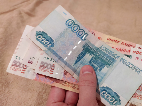 «Известия»: банки начали «охотиться» за средствами россиян