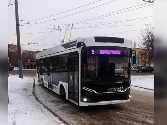 В Красноярске на линию вышли три современных троллейбуса «Адмирал»