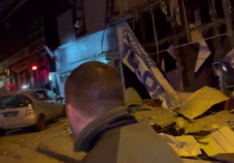 В последние несколько дней центральные улицы Донецка превратились в пылающий ад