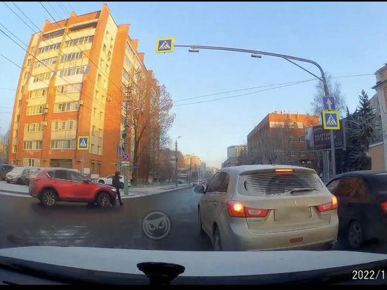 В Пензе на улице Захарова иномарка сбила пешехода