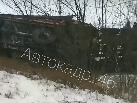 В Курской области недалеко от Суджанского кольца перевернулся «КамАЗ»