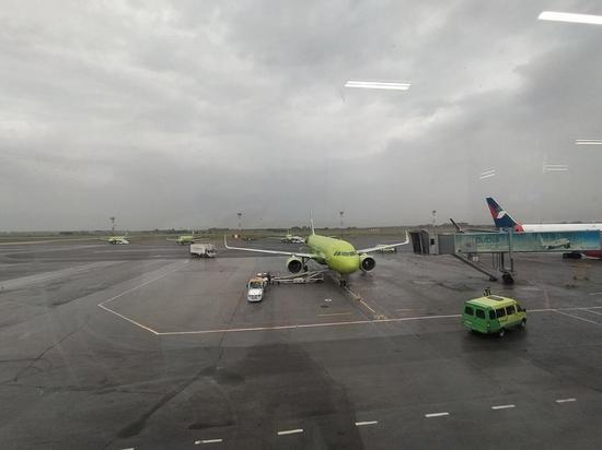 В Новосибирске на несколько часов задержали рейс до Владивостока