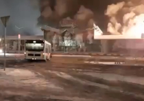 Рано утром в пятницу, 9 декабря, произошел пожар в торговом центре "Мега Химки" на Ленинградском шоссе в Москве