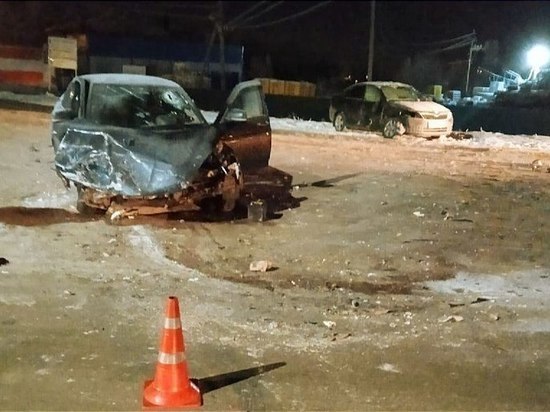 При столкновении автомобилей в Башкирии пострадал мужчина и его пятилетняя дочь