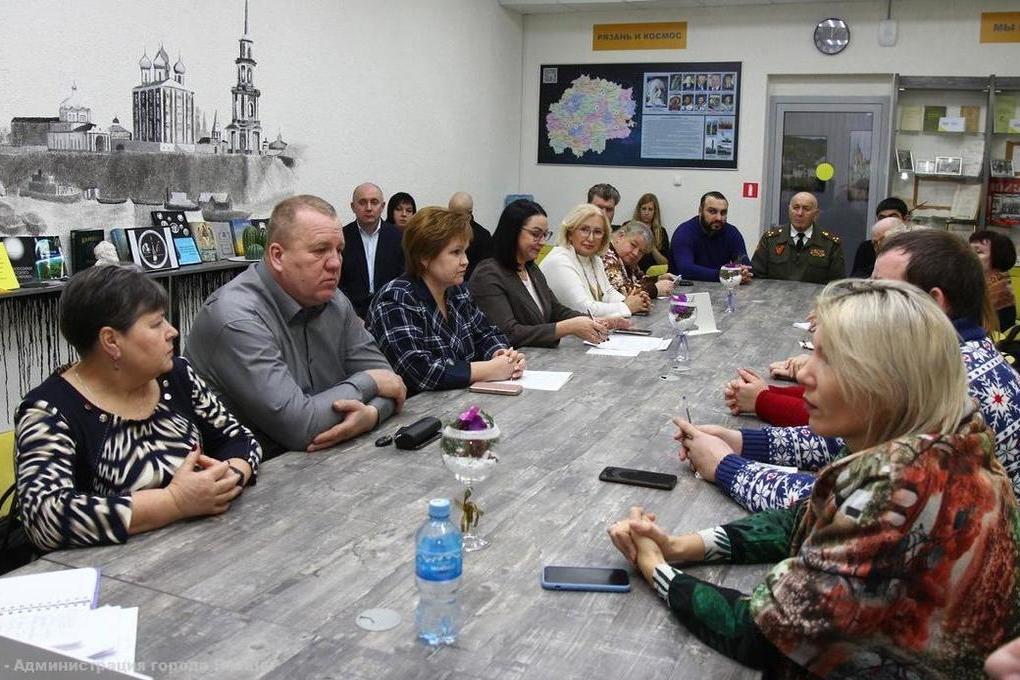 5 декабря 2022 году. Народные инициативы. Местные порталы Рязань. Прошел круглый стол, приуроченный. Местные инициативы Дагестан 2022