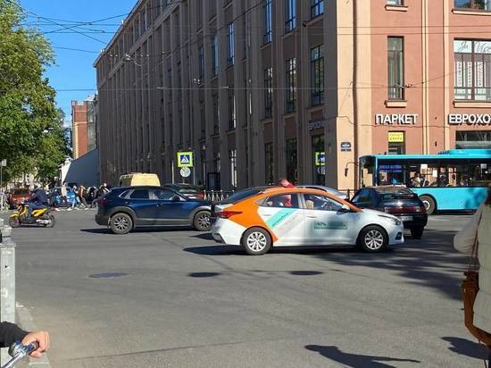 В Петербурге стало нечем обновлять автопарк каршеринга