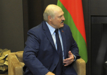 В Киргизии опровергли сообщения о том, что автомобиль, который должен был доставить президента Белоруссии Александра Лукашенко на заседание саммита ЕАЭС, сломался