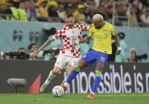 Сборная Хорватии в серии пенальти одержала победу над командой Бразилии в четвертьфинальном матче чемпионата мира по футболу в Катаре со счетом 2:1