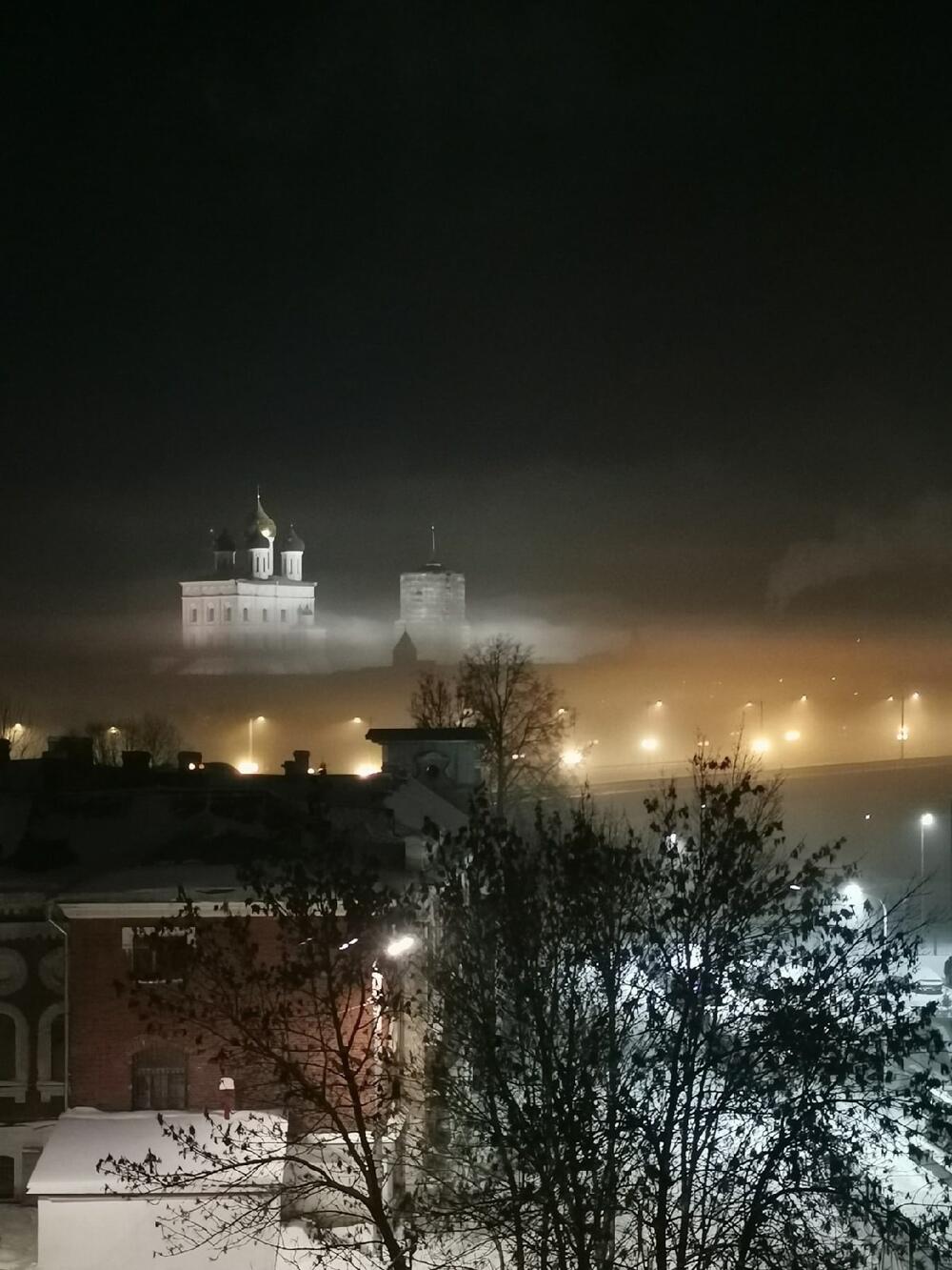 Сайлент Хилл и Мгла: псковичи поделились таинственными кадрами туманного города