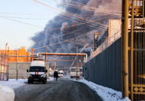 Специалисты Роспотребнадзора проверили состояние воздуха в барнаульской промзоне после сильного пожара на шинном заводе