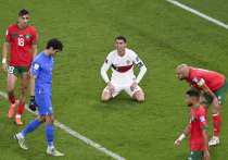 В Катаре завершился предпоследний матч 1/4 финала чемпионата мира по футболу Марокко – Португалия. Вопреки большинству прогнозов, со счетом 1:0 победила команда из Северной Африки, отправившая домой экс-чемпионов Европы. "МК-Спорт" анализирует, как это случилось. 