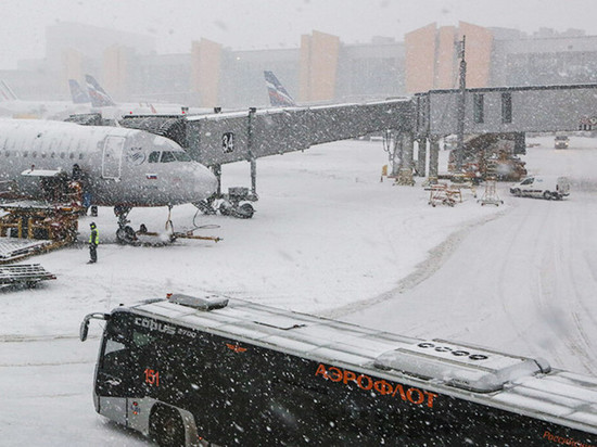 Более полусотни рейсов задержаны или отменены в аэропортах Москвы