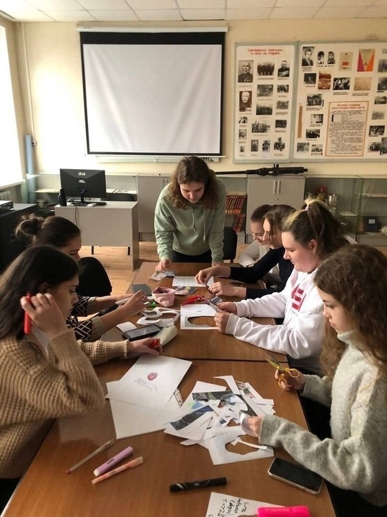 Курские волонтеры-медики из школы №42 стали лучшими в России