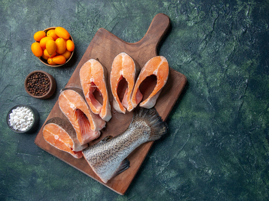 Хозяйкам на заметку: как устранить запах рыбы с кухонной утвари