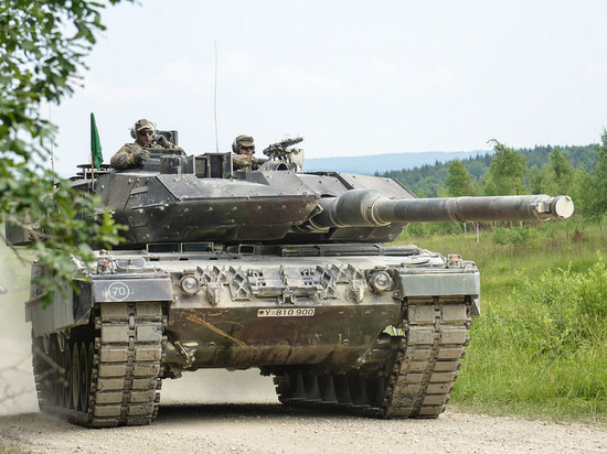 Германия пока не приняла решения о передаче Украине танков Leopard