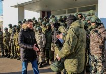 Разведчики из Алтайского края уже полтора месяца проходят комплексную подготовку на Тоцком военном полигоне в Оренбургской области