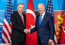Соединенные Штаты планируют выделить на укрепление культурных связей с Турцией 500 тысяч долларов, о чем со ссылкой на соответствующий документ Госдепартамента сообщает RT