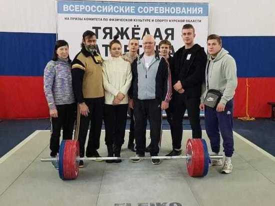 Воронежские тяжелоатлеты выиграли шесть медалей всероссийского турнира