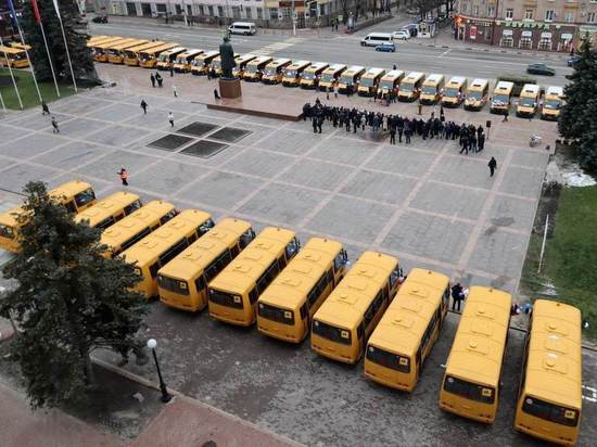 42 новых автобуса пополнили школьные автопарки Брянской области