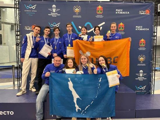 Сахалинская сборная взяла пять медалей на всероссийских соревнованиях по парашютному спорту