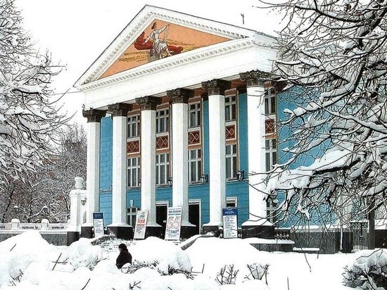 Владимир Путин поздравил Русский драматический театр в Чебоксарах со 100-летием