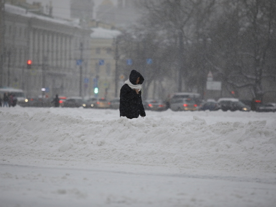 МЧС предупредило о гололеде и сильном ветре в Петербурге 15 декабря