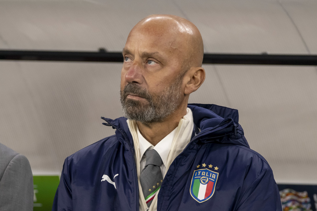Виалли покинул тренерский штаб сборной Италии из-за тяжелой болезни