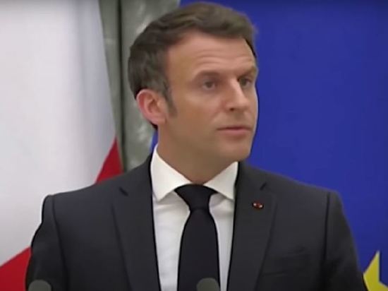 Французские пользователи обвинили Макрона в бездействии после заключения Минских соглашений