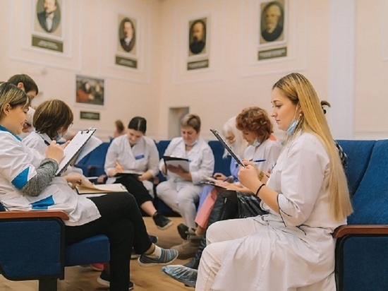 В Кировской области сотрудников регистратур поликлиник научат общаться с людьми