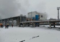 Судьба двух человек, которые находились на загоревшемся нефтеперерабатывающем заводе в Ангарске Иркутской области, неизвестна, заявили в экстренных службах