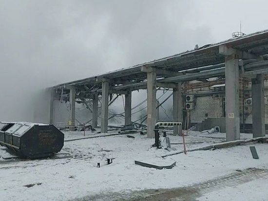 Два человека погибли в результате крупного пожара на нефтезаводе в Ангарске