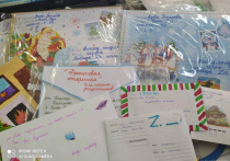В образовательных учреждениях столицы Бурятии собрали 5200 новогодних фронтовых открыток для участников специальной военной операции