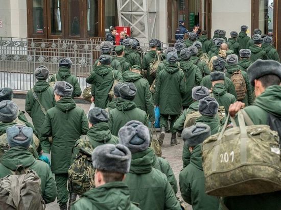 Ходаковский рассказал о разнице между окопниками и «холеными тыловыми военными»