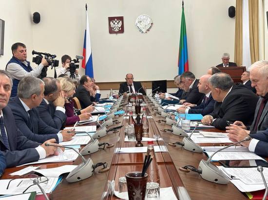 Премьер Дагестана призвал министров к открытости