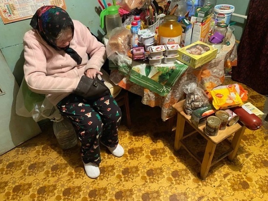 Свердловчане помогли бабушке, живущей на 1 тысячу рублей в месяц
