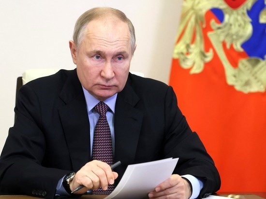 Интрига вокруг даты президентского послания обнажила стратегическую дилемму Кремля