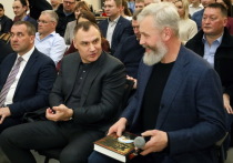 Глава Марий Эл Юрий Зайцев побывал в институте «iSpring».