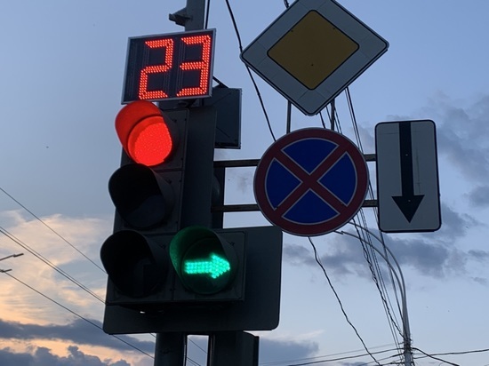 В Липецке на одной из улиц появились сразу три новых светофора