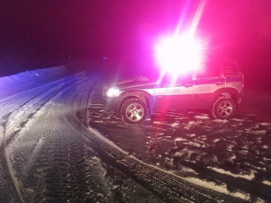 На севере Сахалина закрыли два участка дорог из-за циклона